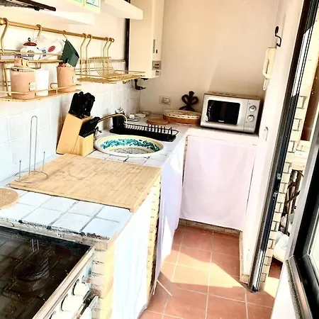 A Due Passi Dal Teatro * タオルミーナ