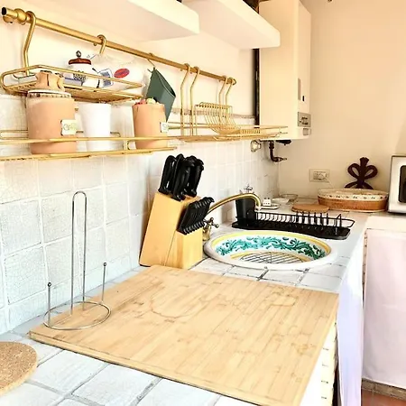 A Due Passi Dal Teatro *